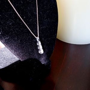 14k  3 stone possibly moissanite jeweler tested diamonds pendant s s 16 " chain
